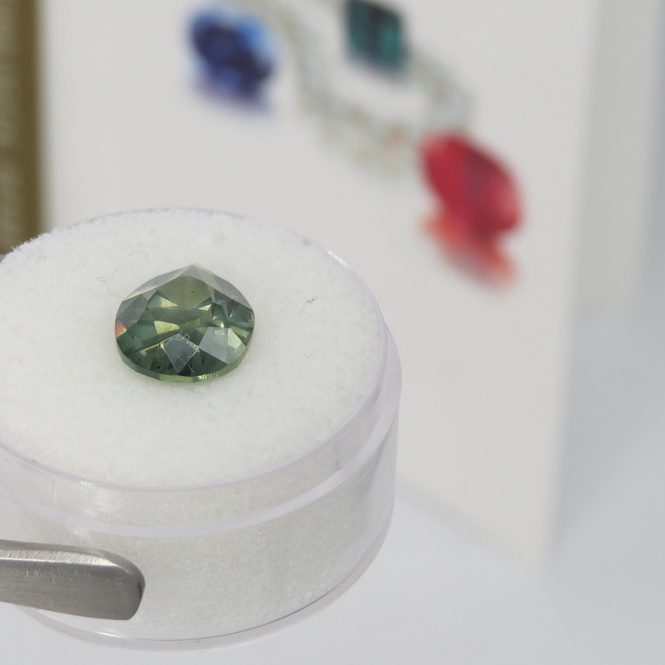 Gemological Institute Of America  - GIA Certified Rubies and Sapphires Certified Natural Solid no-treatment